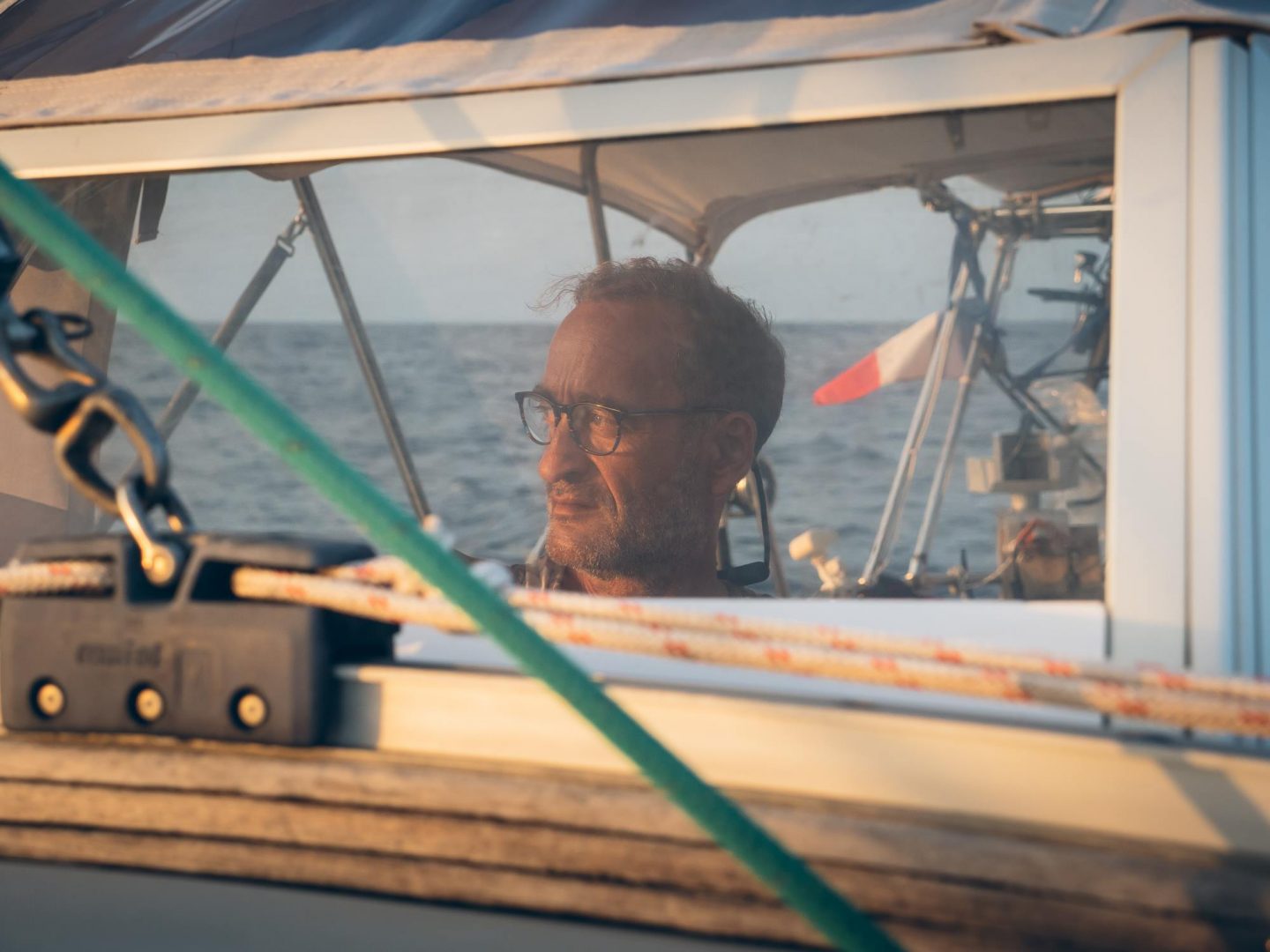 Notre capitaine qui surveille l'horizon