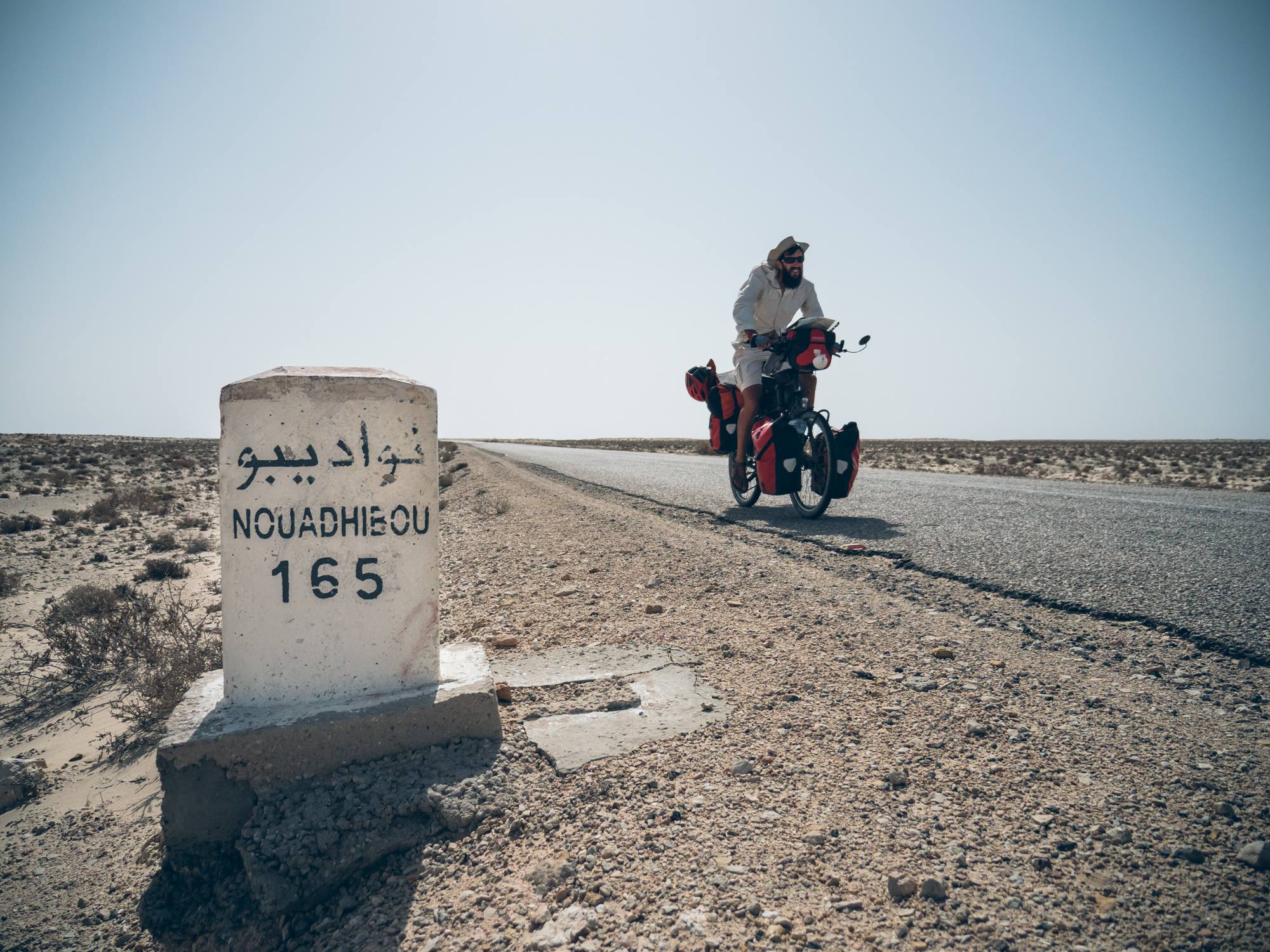 ça pédale dur pour rejoindre la capitale de la Mauritanie